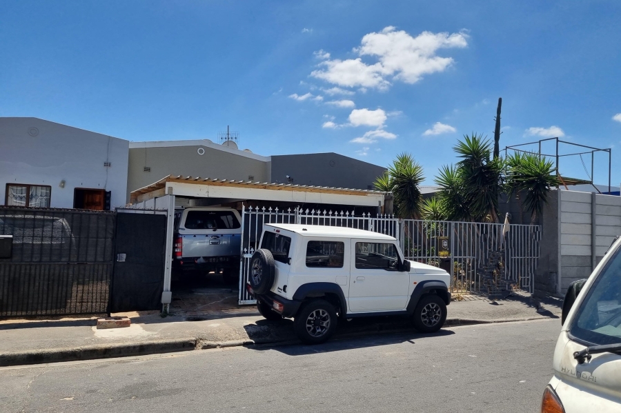 To Let 3 Bedroom Property for Rent in Brooklyn Western Cape